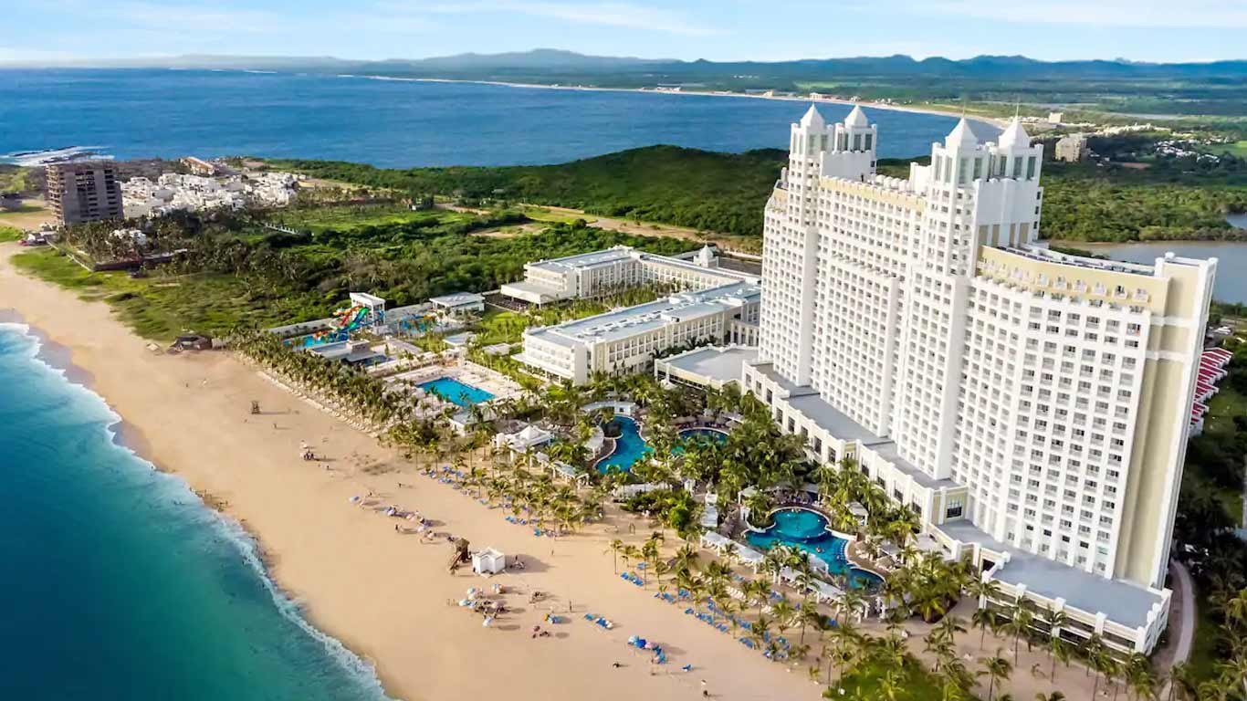 Hotel Riu Emerald Bay - All Inclusive